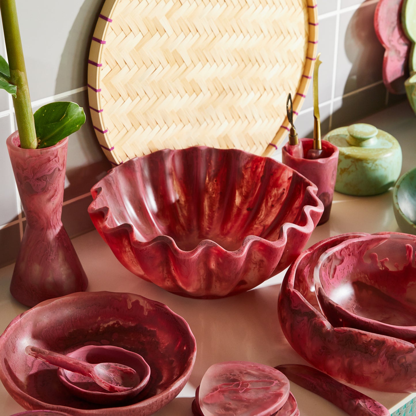 Venus Bowl Rhubarb