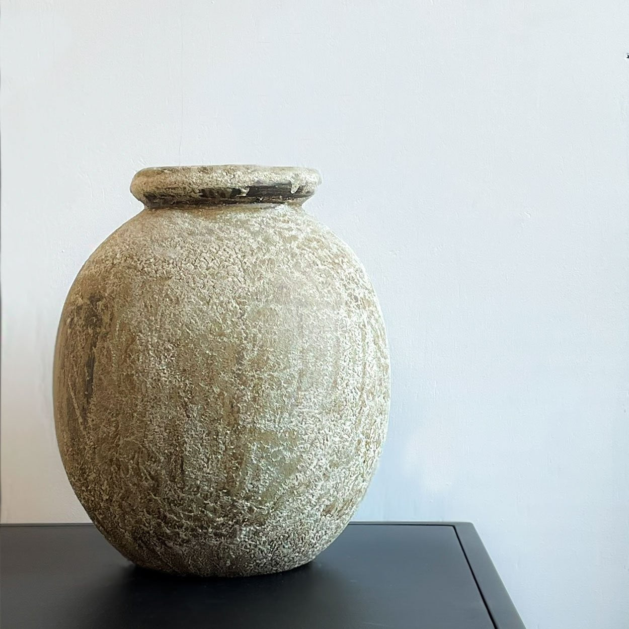 Earthenware Round Vessel Natural